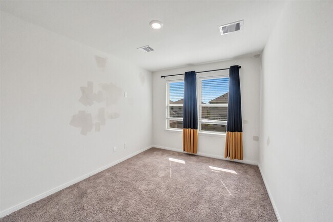 Building Photo - 2844 Grand Anse Dr