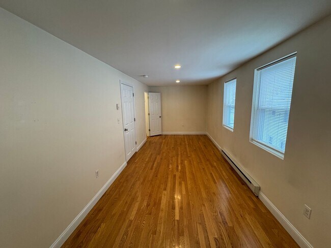 Building Photo - 220 Middlesex Ave