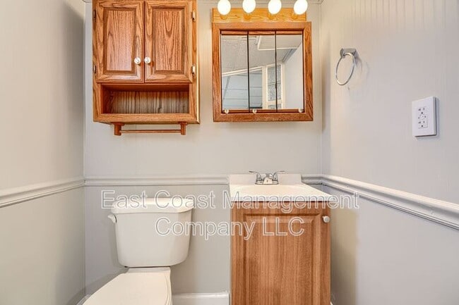 Building Photo - 7818 New Battle Grove Rd