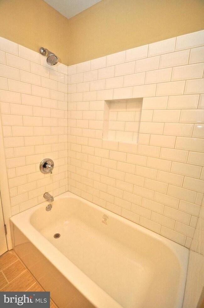 Building Photo - Beautiful Renovated Home in North Wilmington