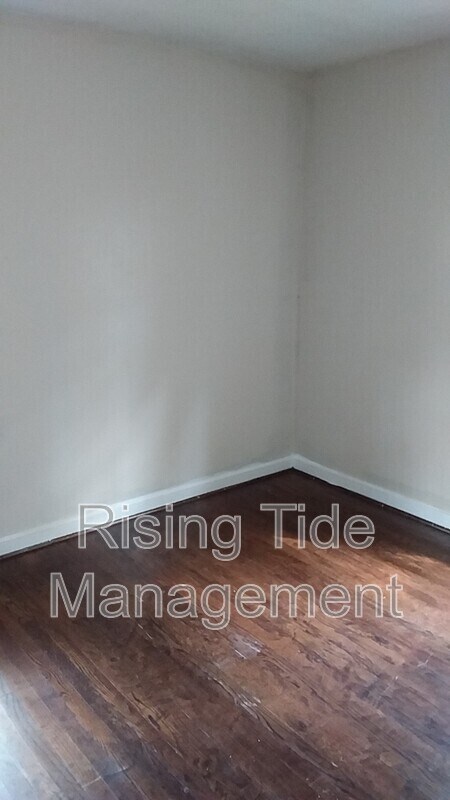 Building Photo - 8017 6th Ave N
