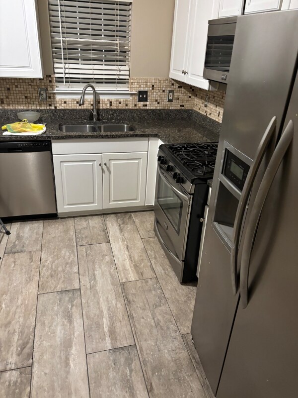 Building Photo - 415 Plantain Ct