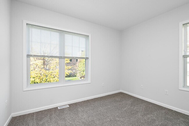 Building Photo - 2109 Aldrich Ave S