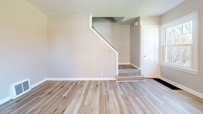 Building Photo - 1732 Spring Ave NE