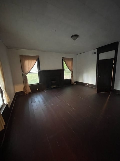 Building Photo - 136 S Main St