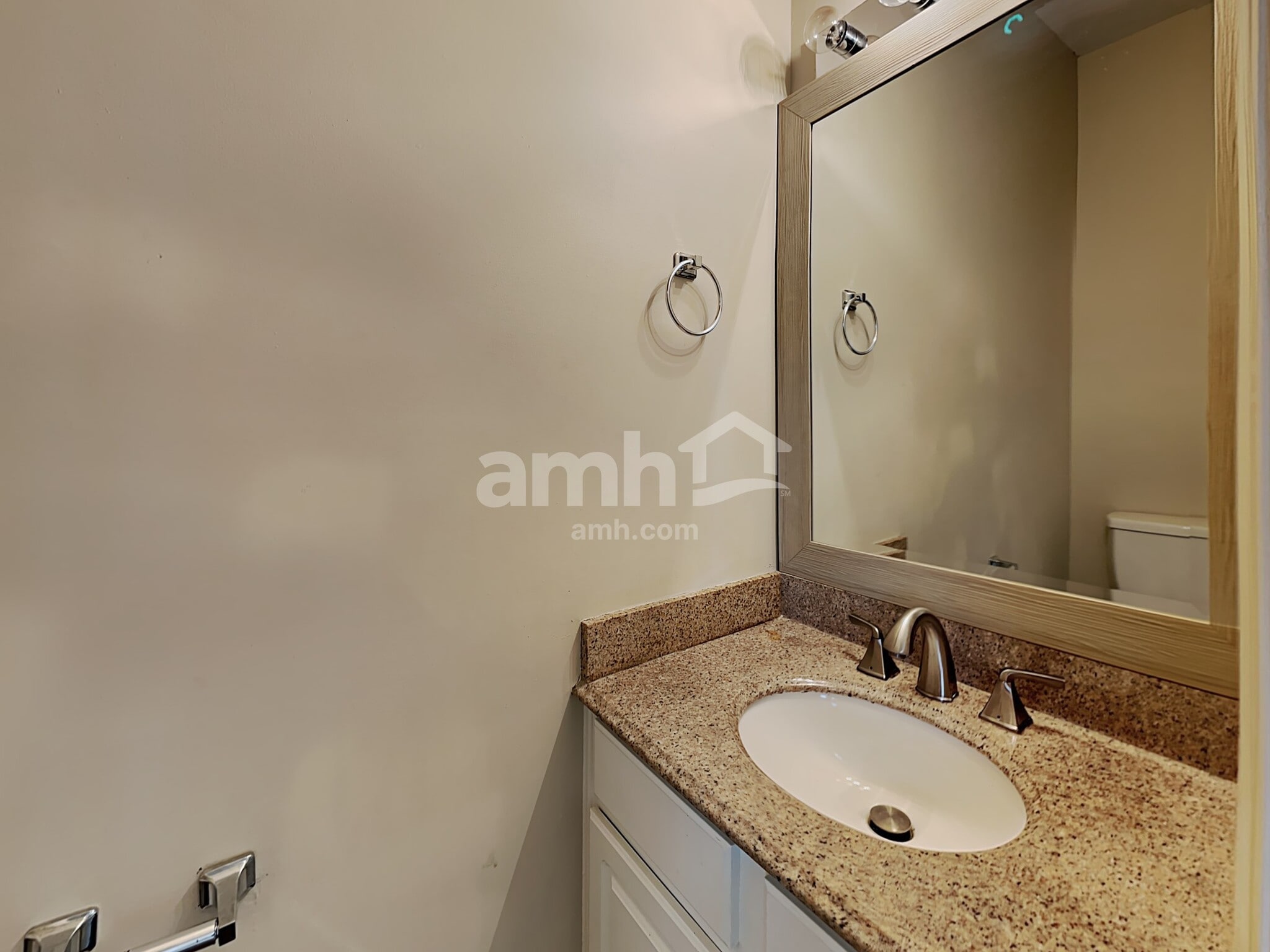 Building Photo - 4388 Kelso Dr