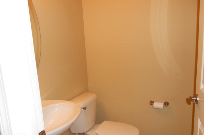 Building Photo - 506 Willington Manor