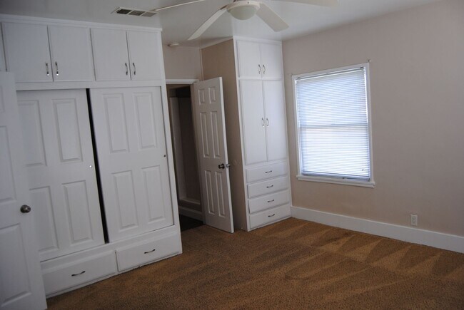 Building Photo - 1730 3rd St