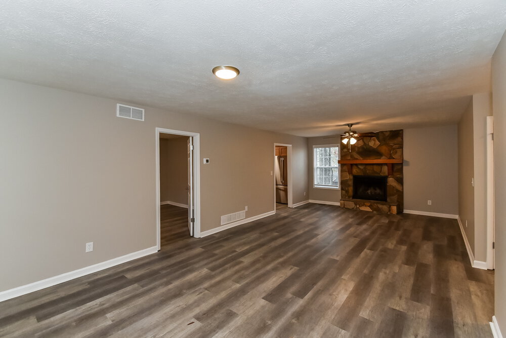 Building Photo - 6677 Birchwood Terrace