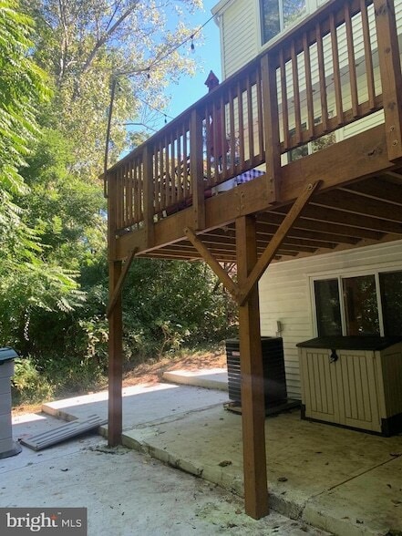 Building Photo - 9953 Valley Park Dr