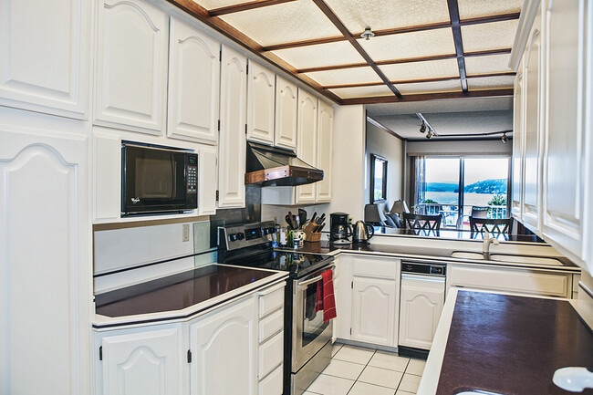 Building Photo - 301 N 1st St