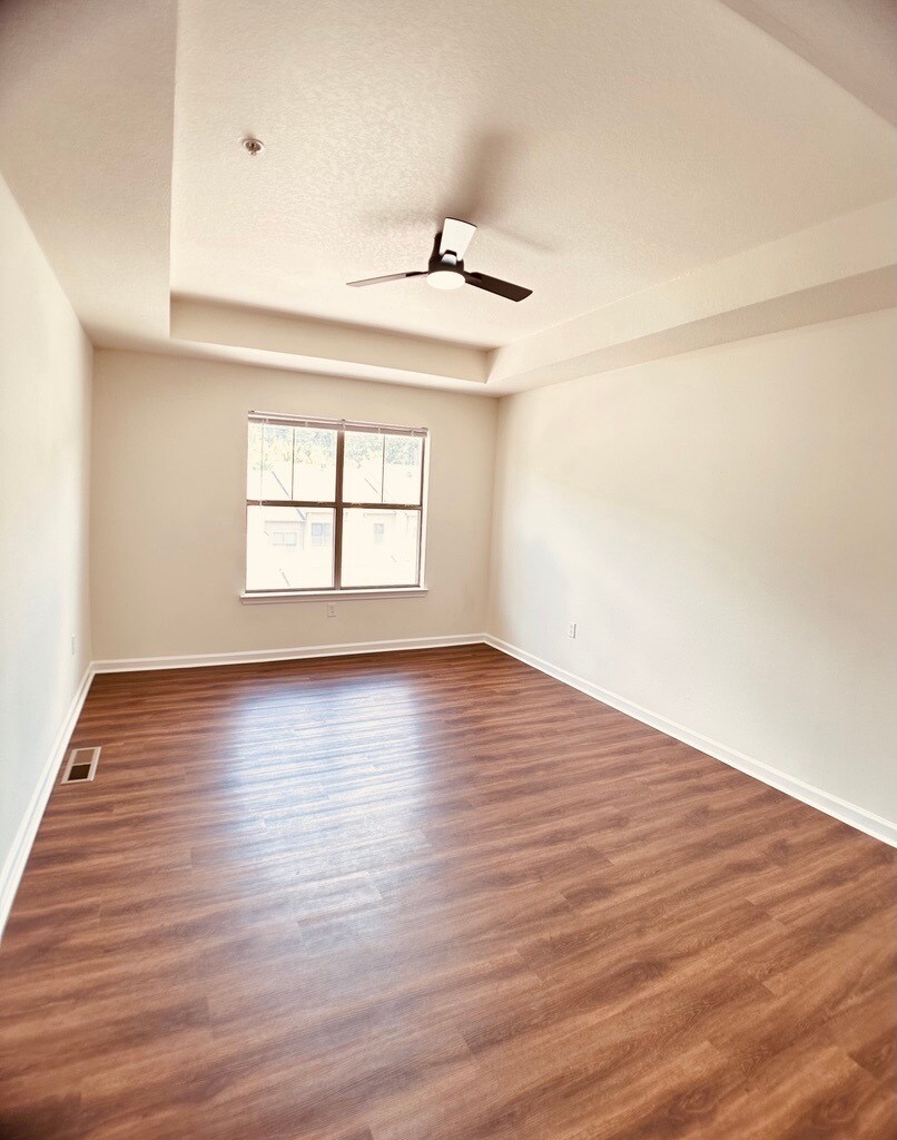 Master Bedroom - 1575 Ridenour Pkwy NW