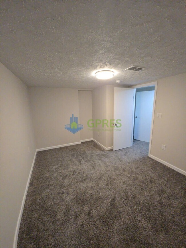 Building Photo - Newly remodeled 4-bedroom, 3-bath home in Pittsburgh