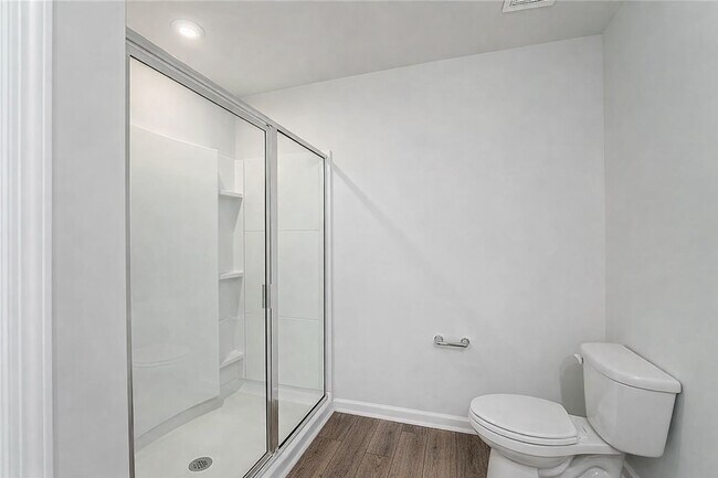 Building Photo - 3 bedrooms, 2 1/2 bathrooms in Richmond Hill's Heartwood Community