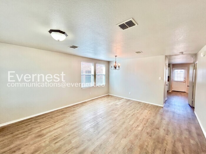 Building Photo - 8434 Cotton Valley Ln