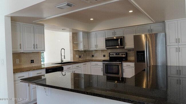 Building Photo - 12238 Spiney Ridge Dr S