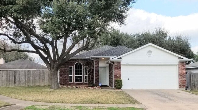 Primary Photo - 15514 Prairie Oaks Dr