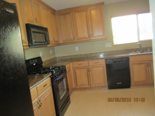 Building Photo - Great 2 story home on a cul-de-sac