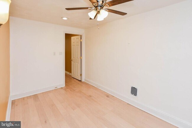 Building Photo - 2509 Christian St