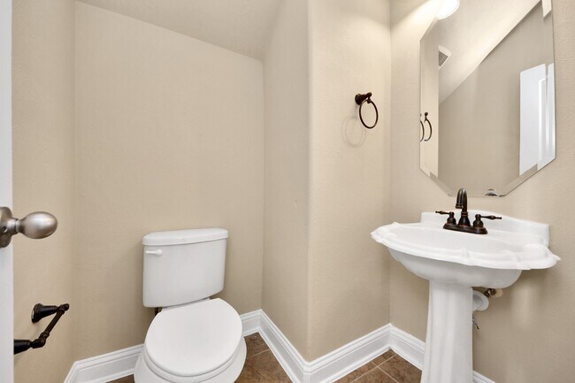 Building Photo - 20707 Reston Run Ln