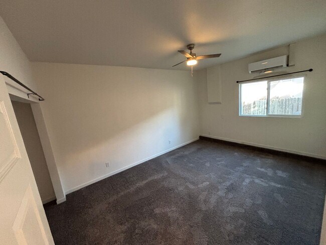 Building Photo - 13141 High Crest Rd