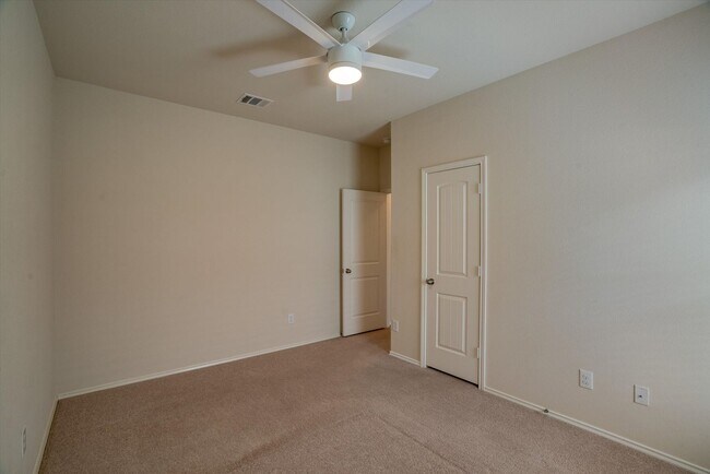 Building Photo - 3012 Dusty Chisolm Trail