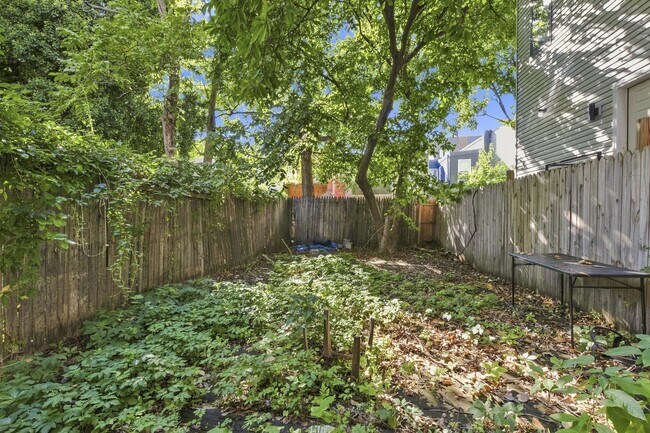 Building Photo - 1832 N 18th St