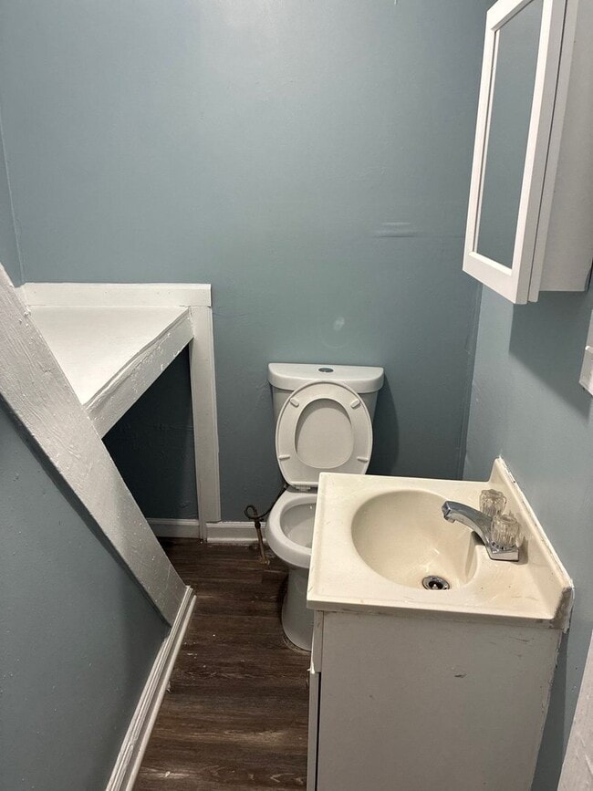 Building Photo - 1633 Westwood Ave