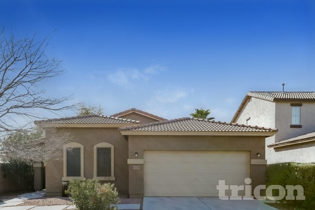 Building Photo - 45209 Miraflores St