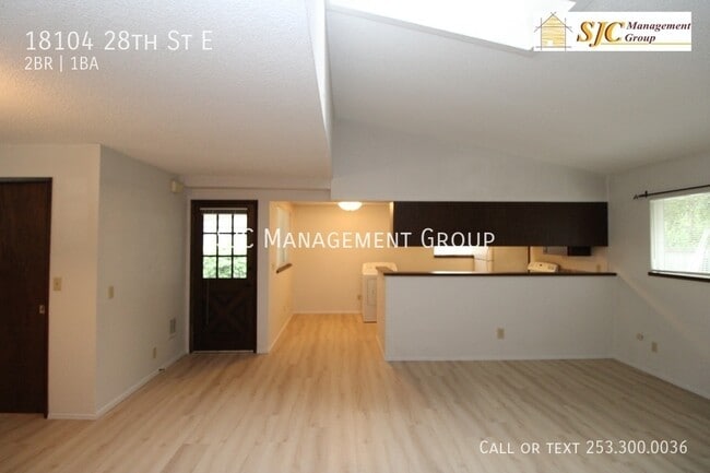Building Photo - Two Bedroom for Rent on Driftwood Point, L...