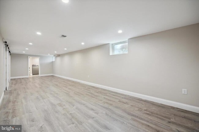 Building Photo - 541 Dorothy Ln