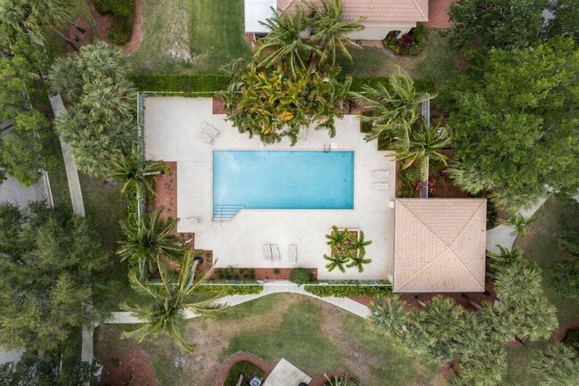Building Photo - 453 Rainbow Springs Terrace