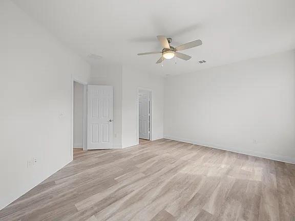 Building Photo - 528 Ayinger Ln