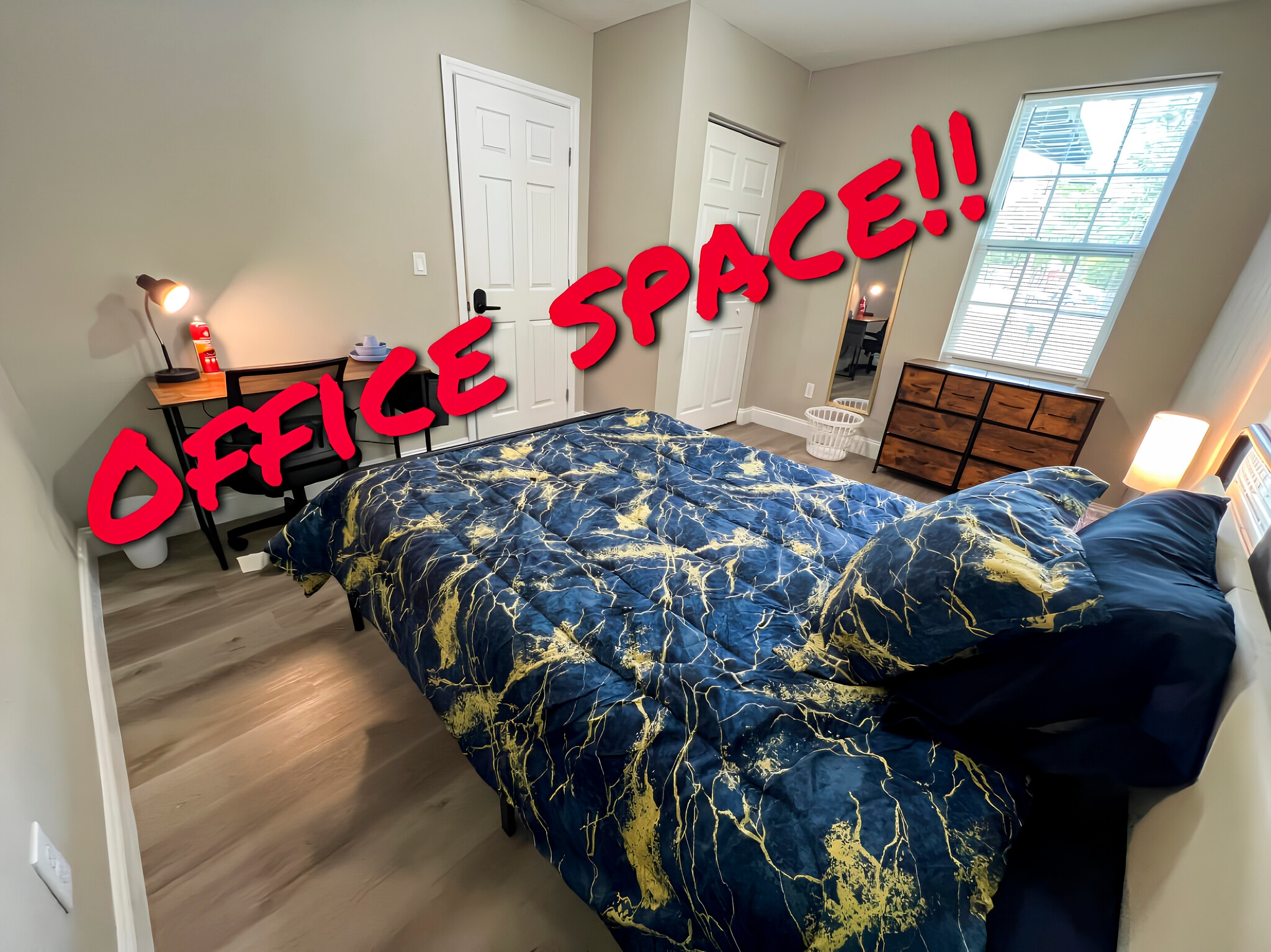 Building Photo - 704 Saint Clair St