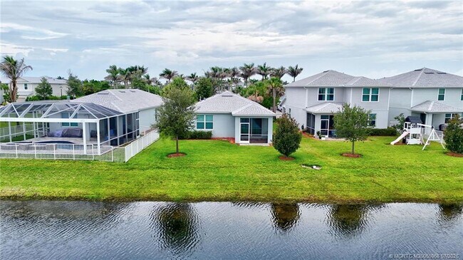 Building Photo - 10214 SW Captiva Dr