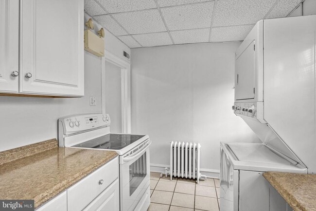 Building Photo - 87 E Butler Ave