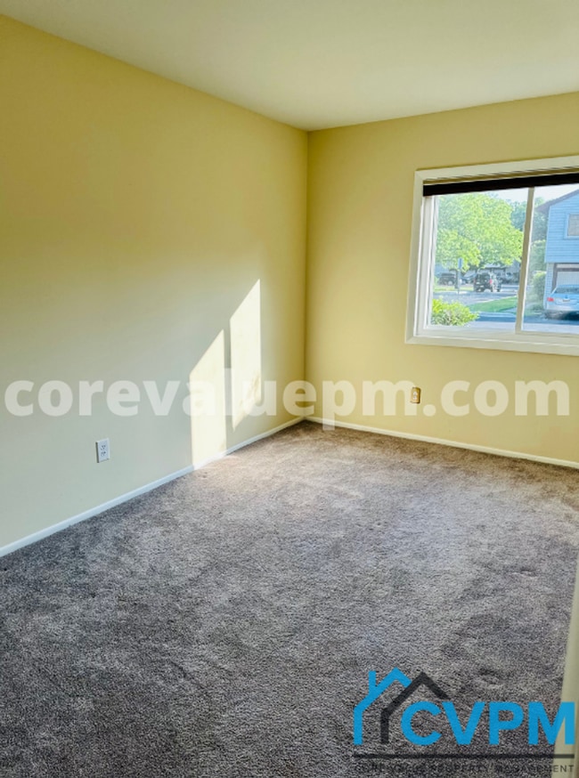 Building Photo - 1906 Ardenwood Terrace