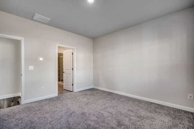 Building Photo - 2312 Cooper Creek Loop