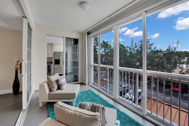 Building Photo - 4108 W Palm Aire Dr