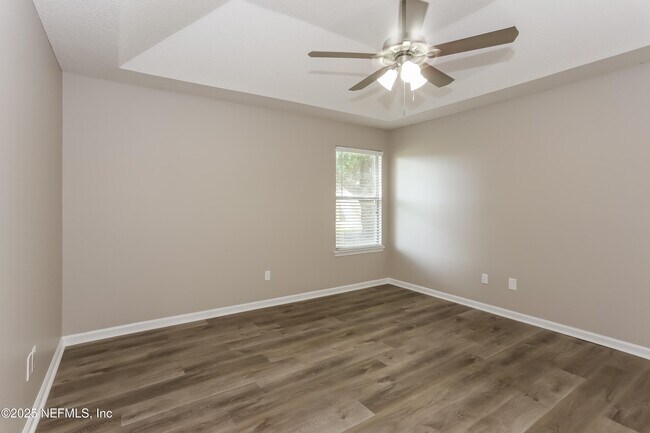 Building Photo - 11480 Rolling River Blvd