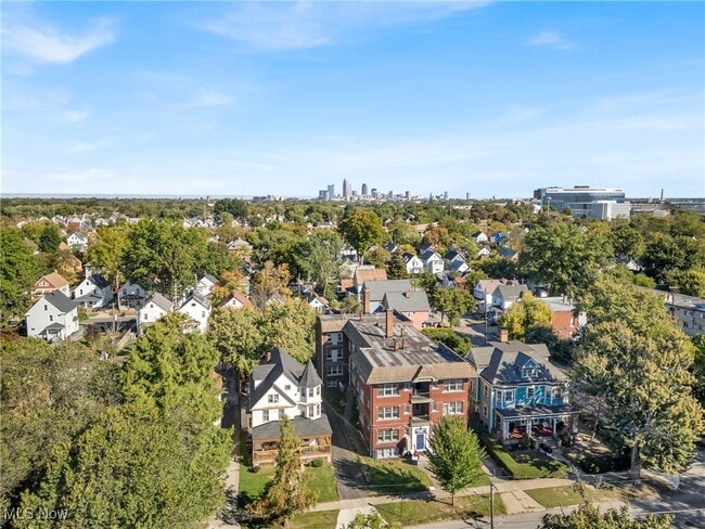 Building Photo - 3308 Archwood Ave