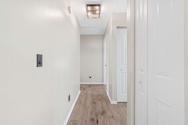 Building Photo - Beautiful 3-Bedroom Home with Private Setting & Open Floor Plan