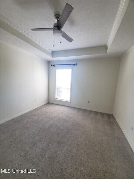 Building Photo - 208 Foxwood Cove