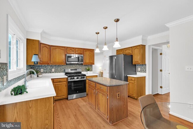 Building Photo - 9112 Silver Pointe Way