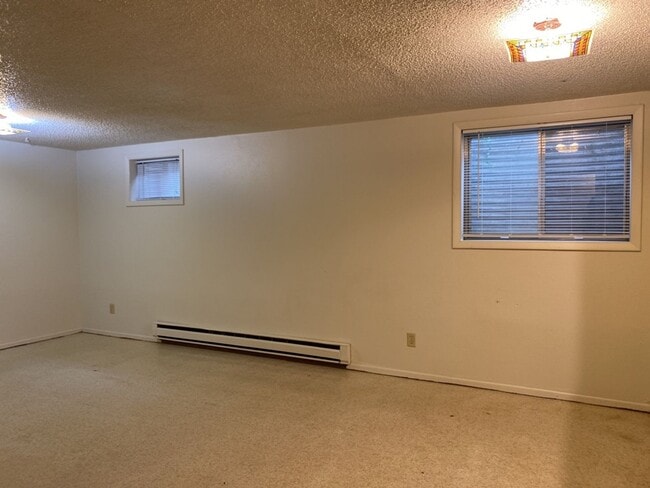 Building Photo - STUDENTS WELCOME! Spacious Basement Apartment 2 Bedroom 1 Bathroom West Fort Collins