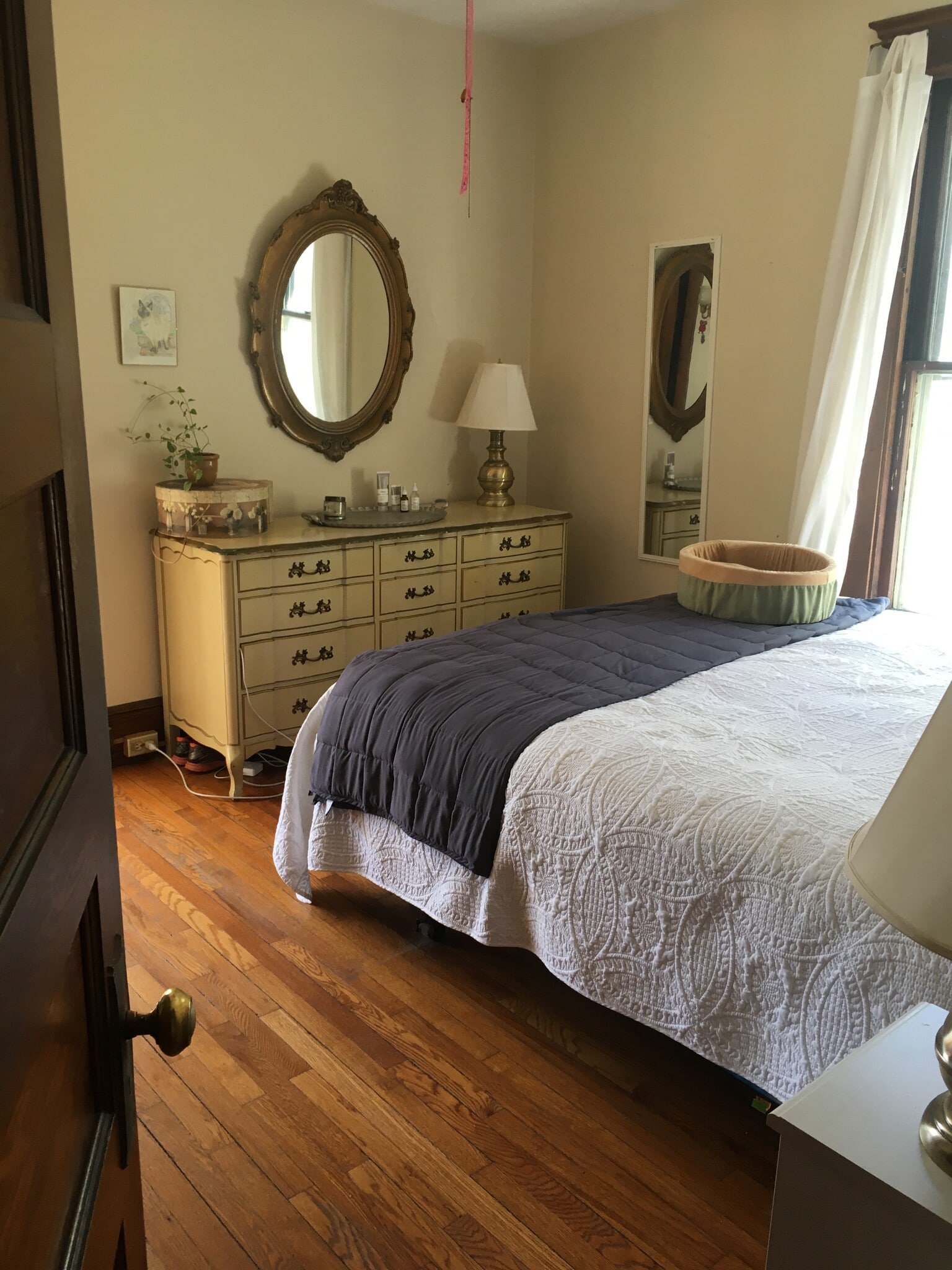 back bedroom - 266 Willow St