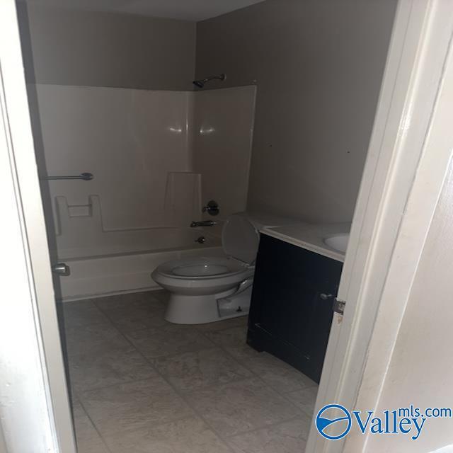 Building Photo - 2706 Lantern Walk SE