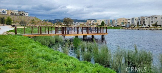 Building Photo - 6 Crown Point Dr