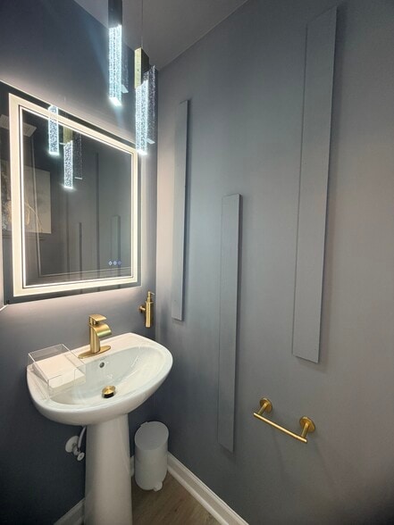 Building Photo - 7269 Statesman Blvd