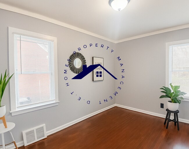 Building Photo - 19774 Hamburg St